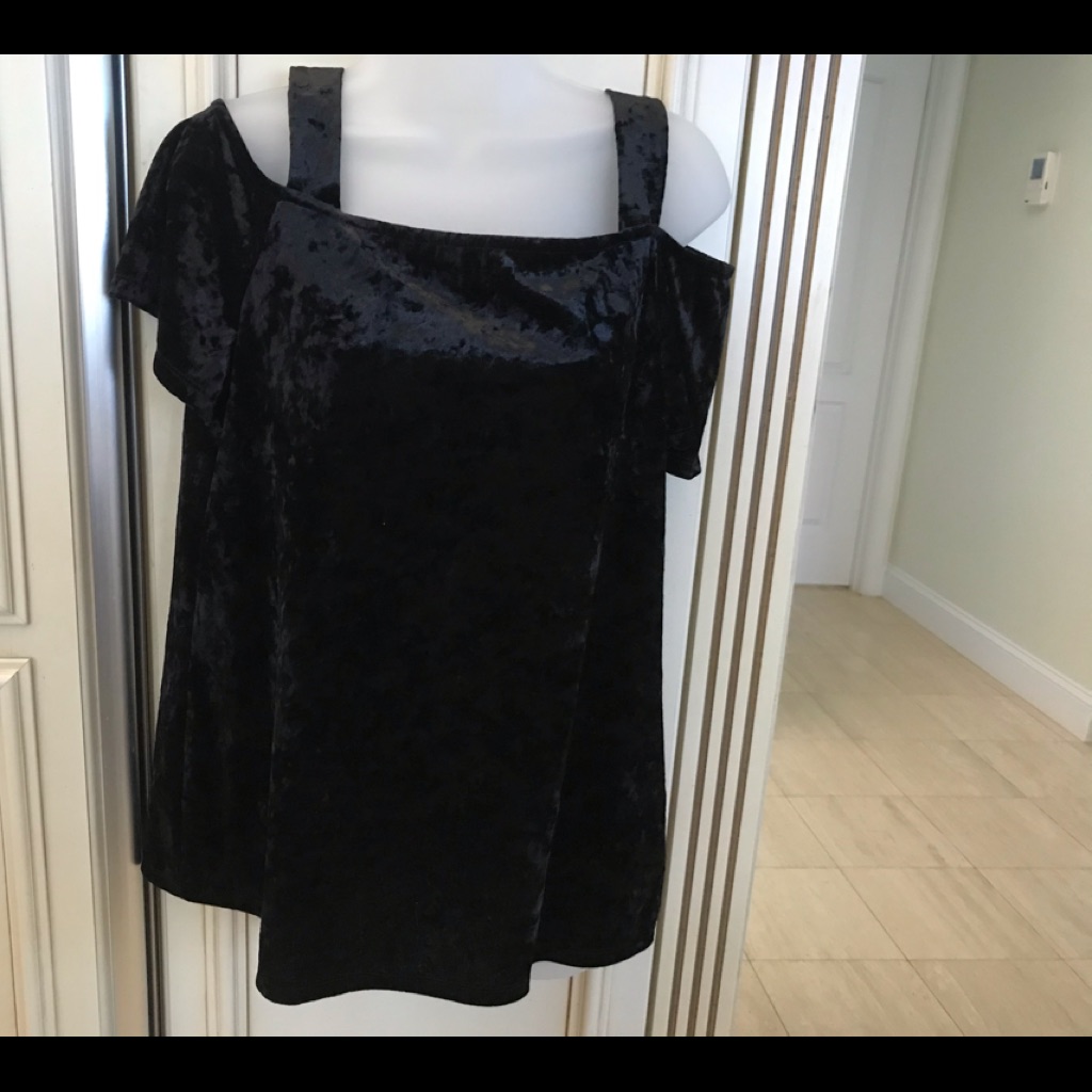 Inc Velvet Top